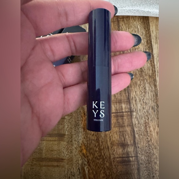 Fenty Beauty makeup pouch with 2 Keys Soulcare let me glow Serum & lip balm NWT - Picture 4 of 7